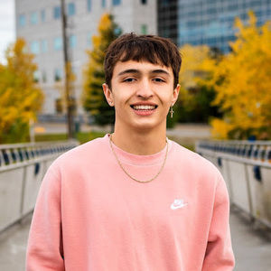 Meet your Posher, Evan